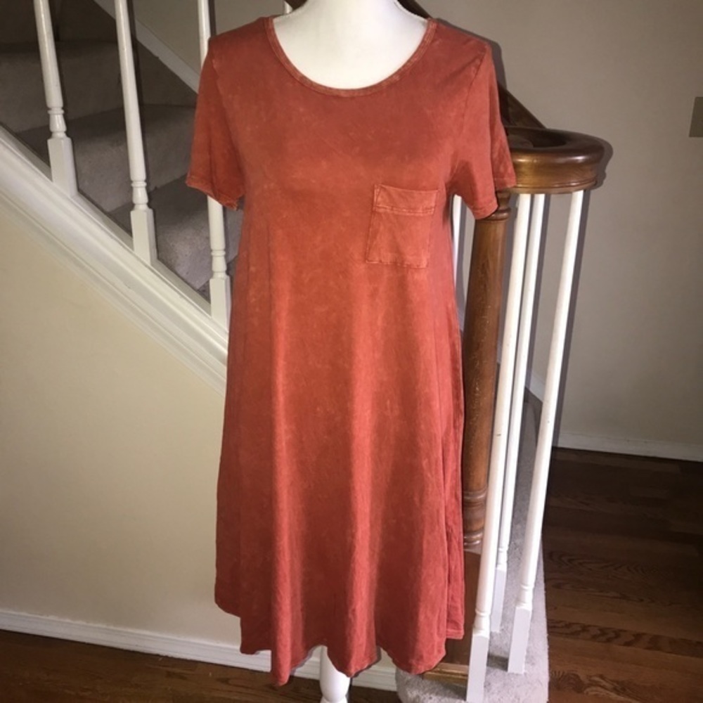 Lularoe Carly orange rust tie dye‎ dress size XS